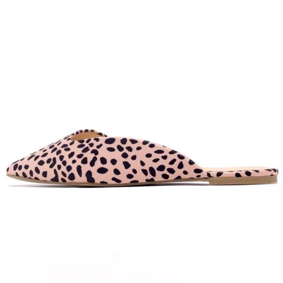 Cheetah Pointed Slip On Flats - Picture 8 of 9